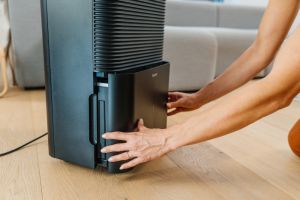 Влагоабсорбатор Beurer LE 250 Air Dehumidifier; up to 20 litre/day; rooms  40 to 60 cm2; Laundry drying function; Removable tank: 4.0 l; Automatic mode; Night mode; Timer;  2 fan levels; Environmentally friendly refrigerant R290