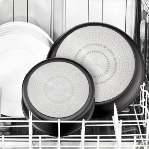 Комплект тигани и тенджери Tefal L1539053 Easy Cook & Clean 10pcs set : FP24/28 + SCP 16/20 with lids + sautepan 24 with lid  + 2 handles