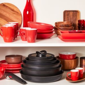 Комплект тигани и тенджери Tefal L1539053 Easy Cook & Clean 10pcs set : FP24/28 + SCP 16/20 with lids + sautepan 24 with lid  + 2 handles