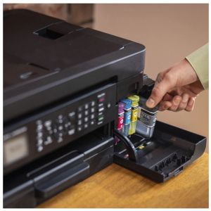 Консуматив Brother LC527M Magenta Ink Cartridge for MFCJ5010DW/MFCJ5110DW - 900 page yield