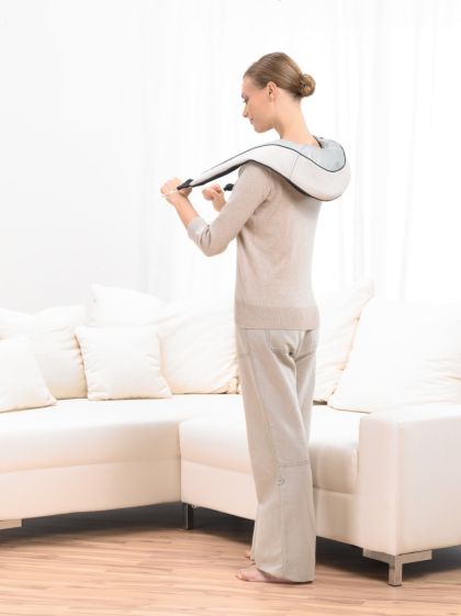 Масажор Beurer MG 150 neck massager + Beurer MG 17 spa mini massager